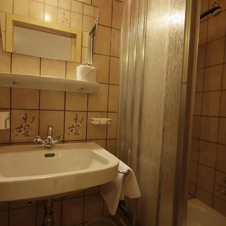 考奈格拉特豪斯旅馆 考恩台尔